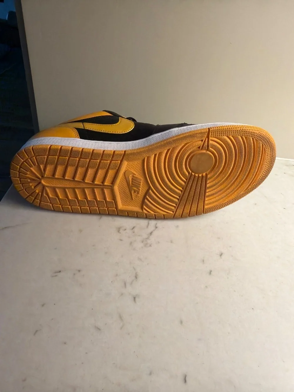 Air Jordan 1 Low